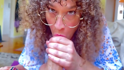 Hawt sweetheart has sex with a sexy body