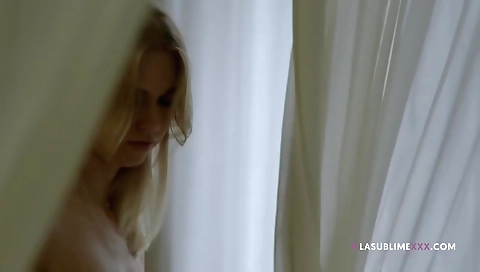 Mature woman love to fuck her pussy