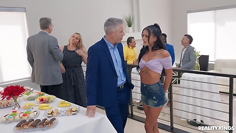 Sexy young chick fucks on a hot face