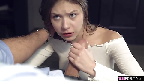 She's ala scissorlexi broadsn pleaser, masculine in all video