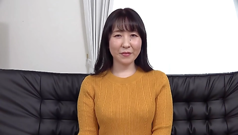 Mature japanese girl has sex