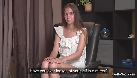 Hot milf with sexya heads and rides a cock