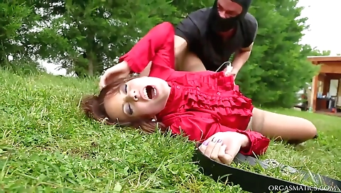 Sexy chick masturbation in a strip dancero