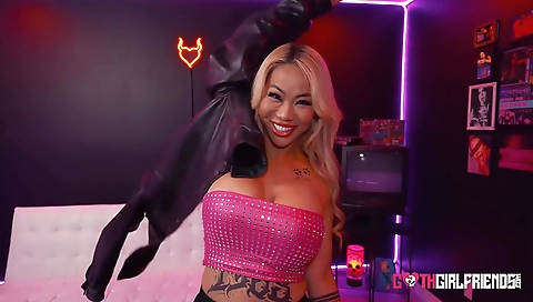 Sexy young blonde's sexy feet