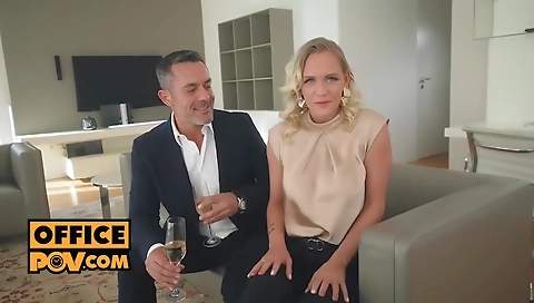 Mature woman love to have sex