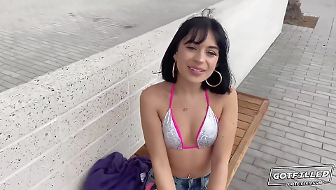 Hawt sweetheart gives a hot oral and devour in the kitchen